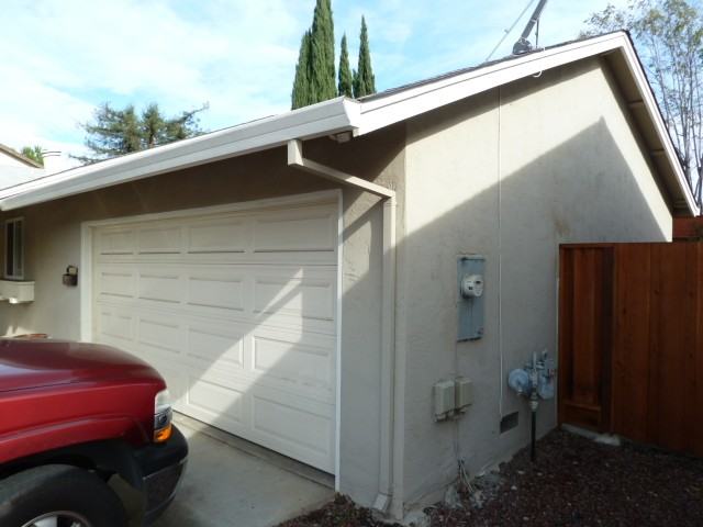 4842 Rue Loiret - Photo 3 of 17