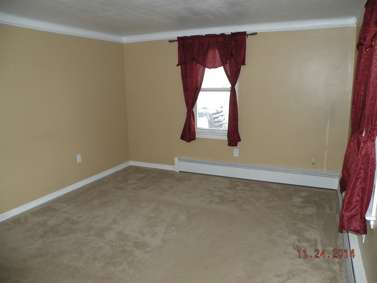 888 Stevens Blvd - Photo 3 of 28