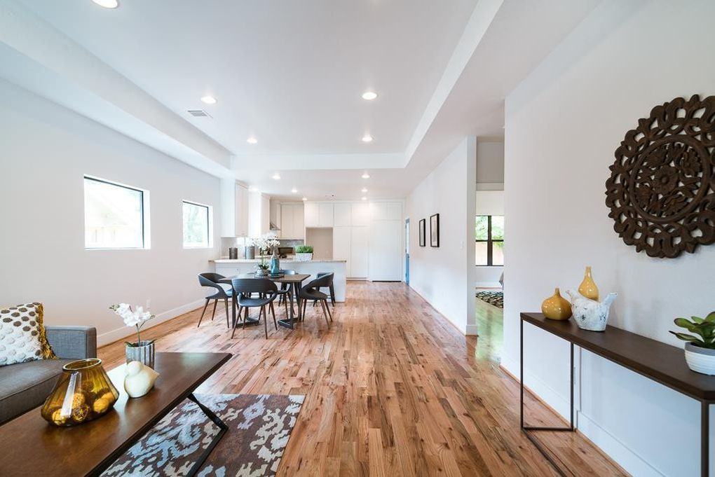 1555 Lawson St - Photo 2 of 20