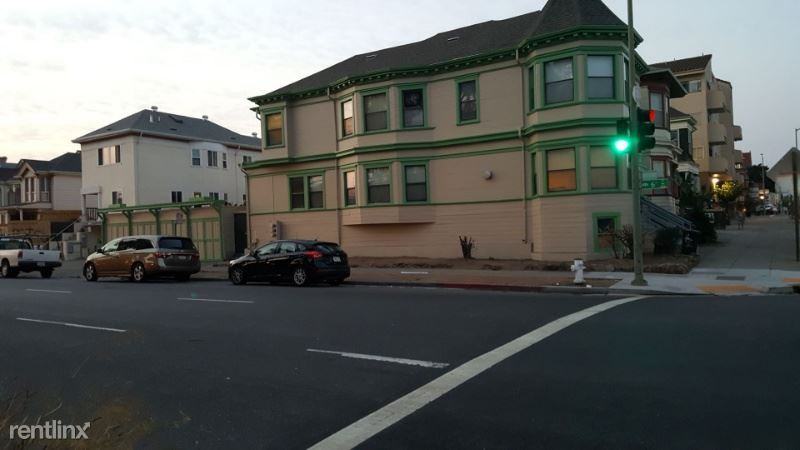 605 Madison St - Photo 2 of 12