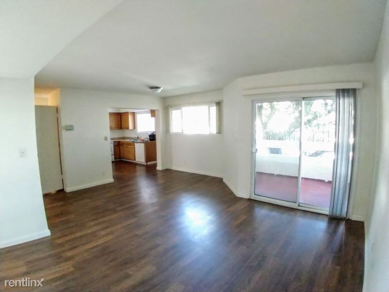 7651 Reseda Blvd - Photo 2 of 32