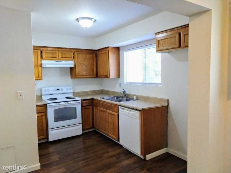 7651 Reseda Blvd - Photo 3 of 32