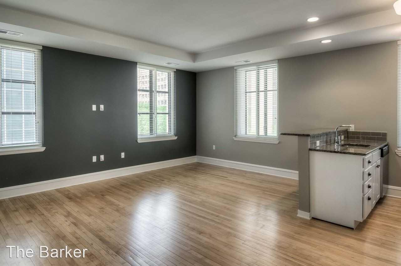 The Barker - Photo 3 of 32