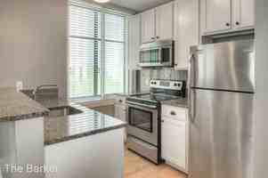 featured image of 306 S 15th St