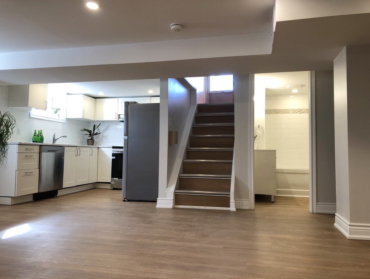 22 Sheridan Drive - Photo 3 of 11