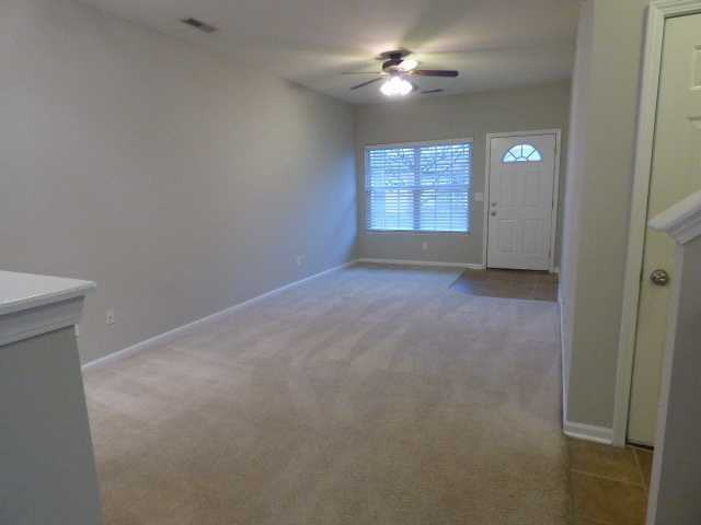 739 Park Ct - Photo 2 of 10