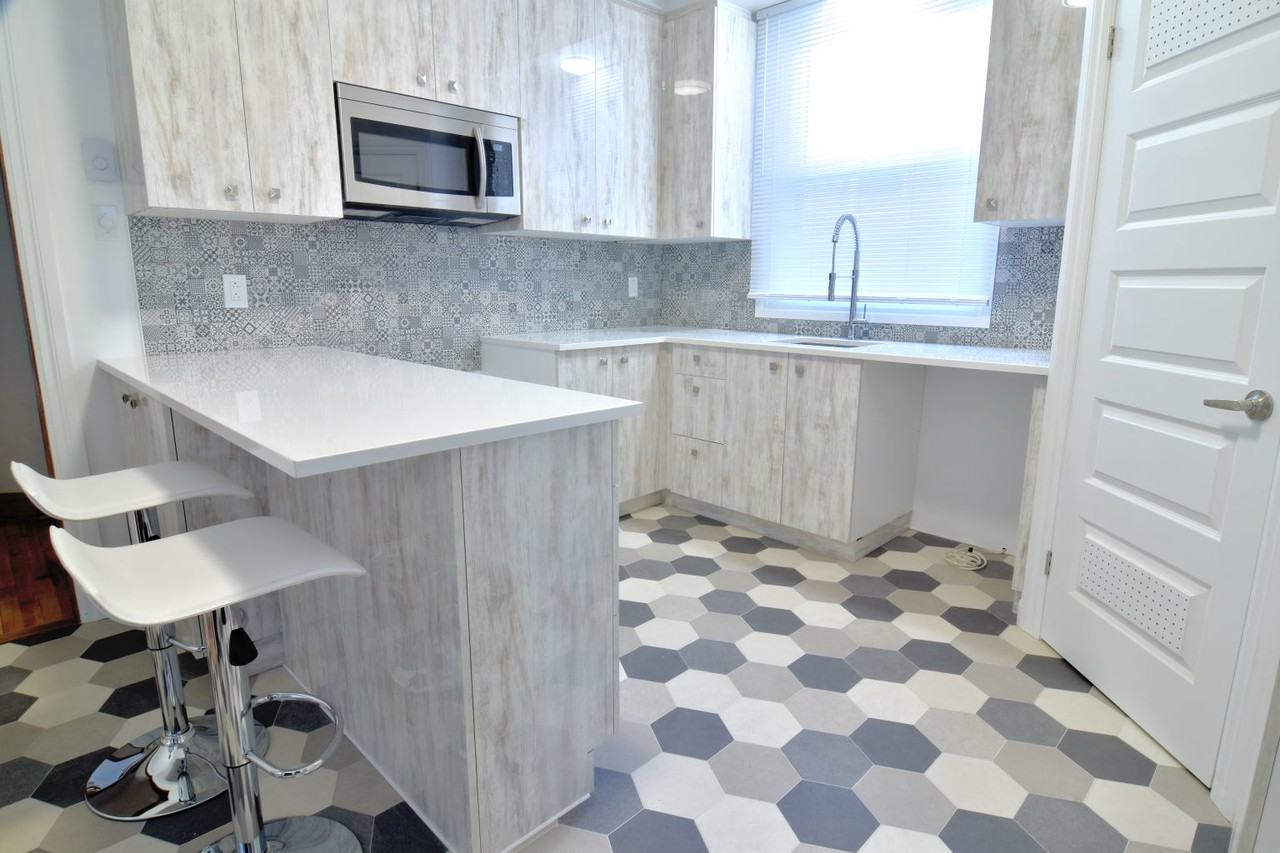 777 Rue Beatty - Photo 3 of 12