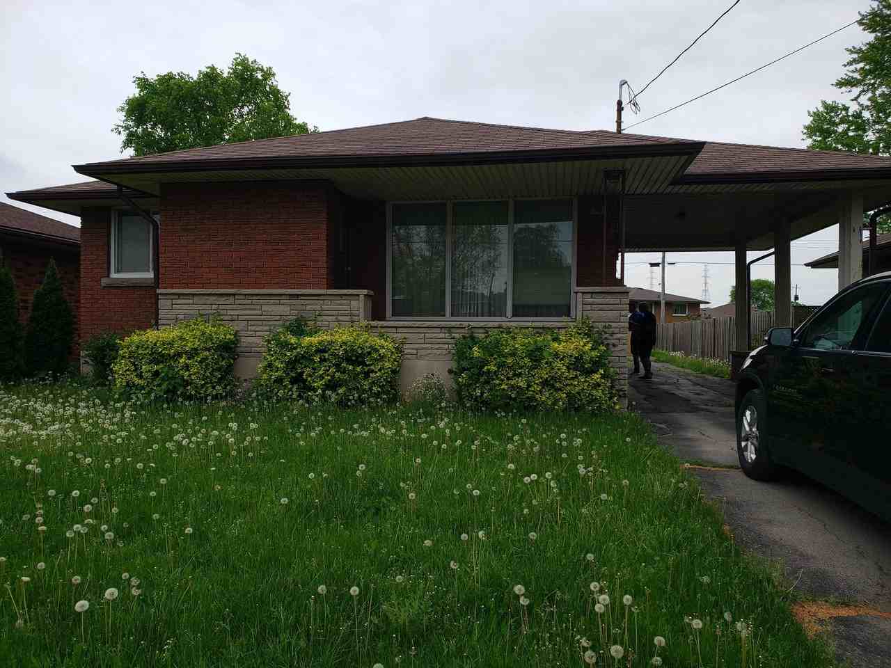 BRAND NEW! Stunning 3 Bed 1 Bath Bungalow! Apartments Golden Blvd E