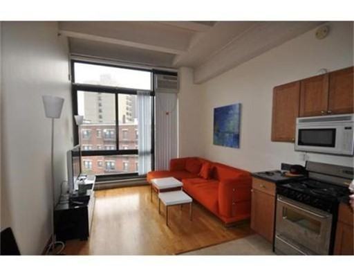 12 Stoneholm Street #414B