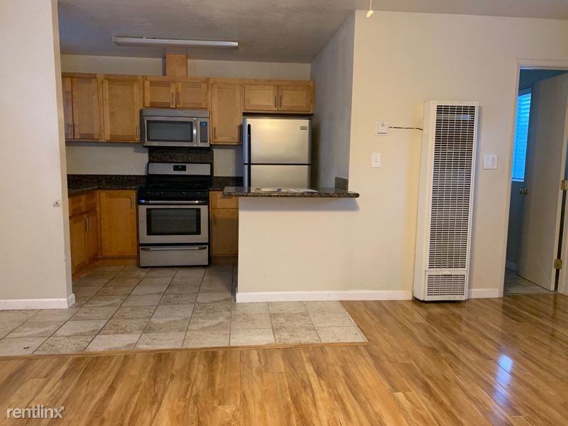 470 Arleta Ave - Photo 2 of 7