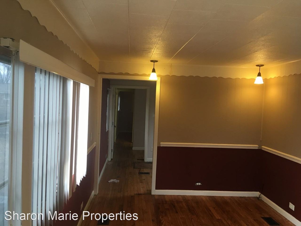 217 Tucker Inn - Photo 3 of 8