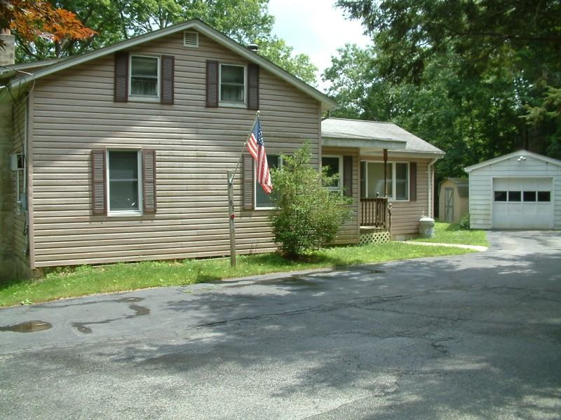 83 Goldfinch Ln - Photo 2 of 13