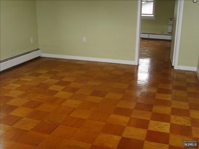 86 N Farview Ave - Photo 2 of 6