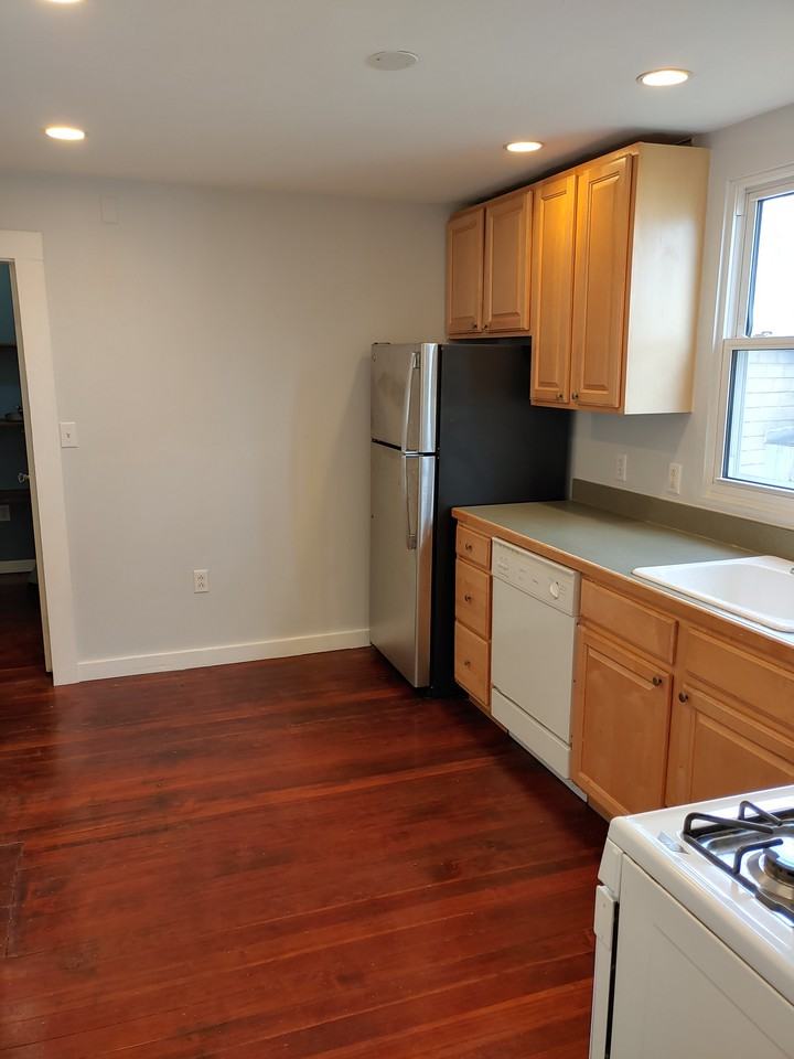 35 Maplewood Street - Photo 2 of 12