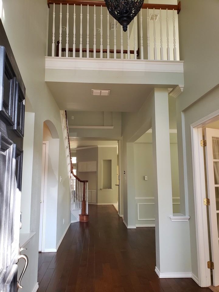 1502 Drexel Ct - Photo 3 of 24