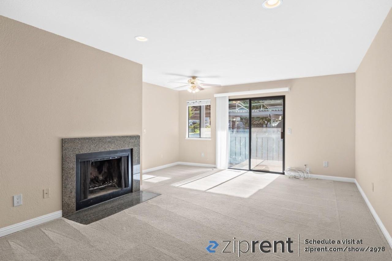 4031 Rector Cmn - Photo 2 of 20