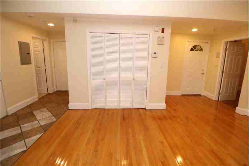 14 Estella St #1 - Photo 4 of 11