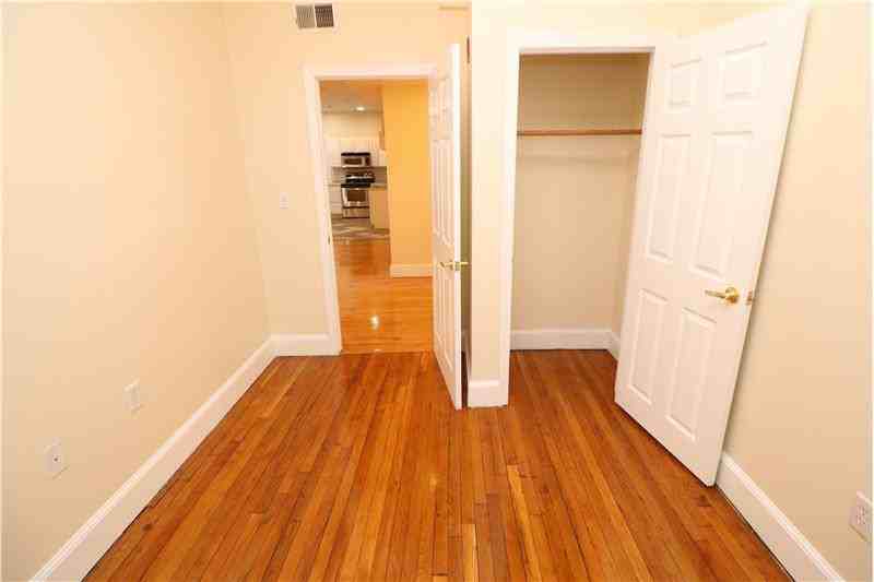 14 Estella St #1 - Photo 5 of 11
