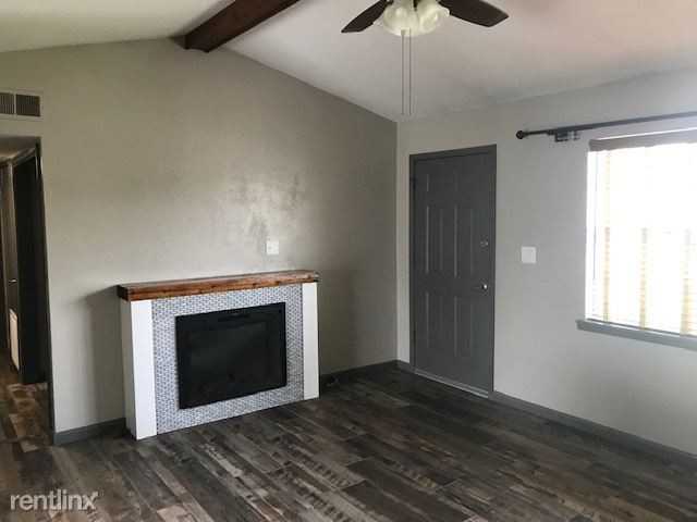 1110 N 28th St - Photo 2 of 13