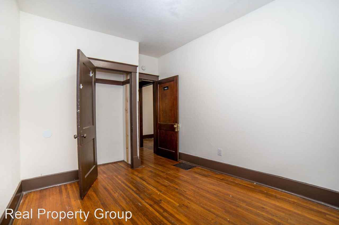 1111 Paquin St - Photo 3 of 9