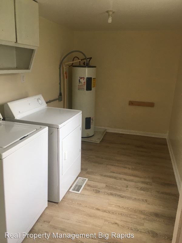 218 2nd Ave - Photo 2 of 12