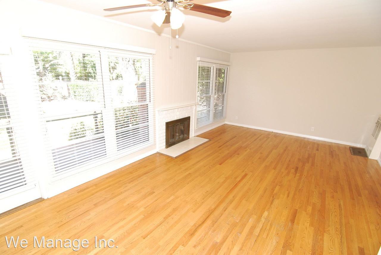 1921 Lees Ave - Photo 3 of 12