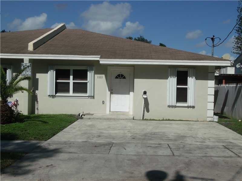 1111 NW 34th St - Photo 2 of 3