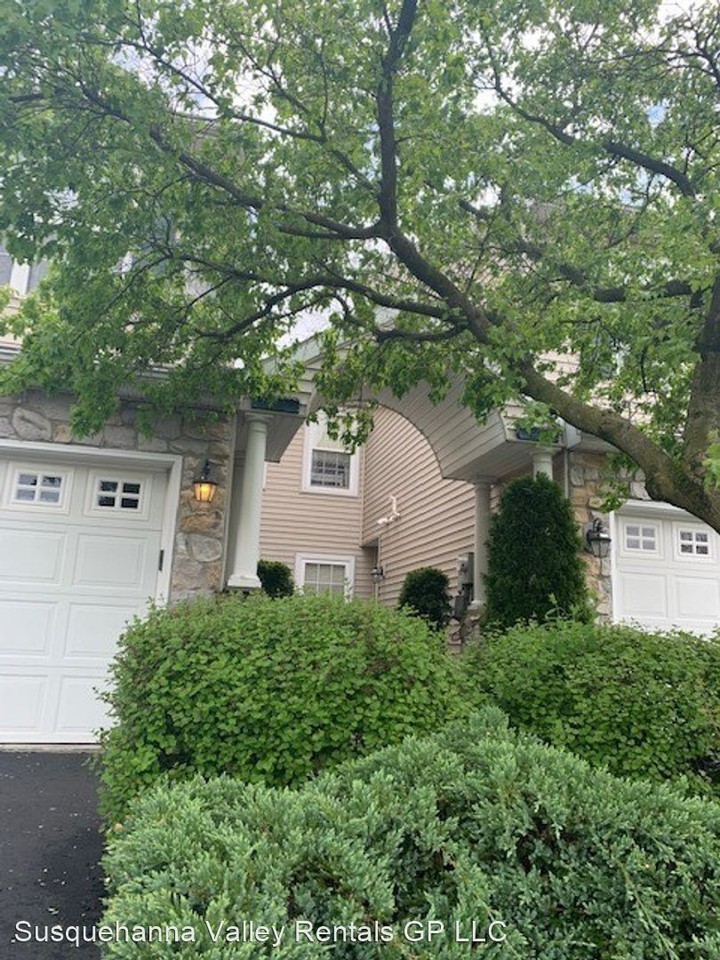 22 Carousel Cir - Photo 2 of 25