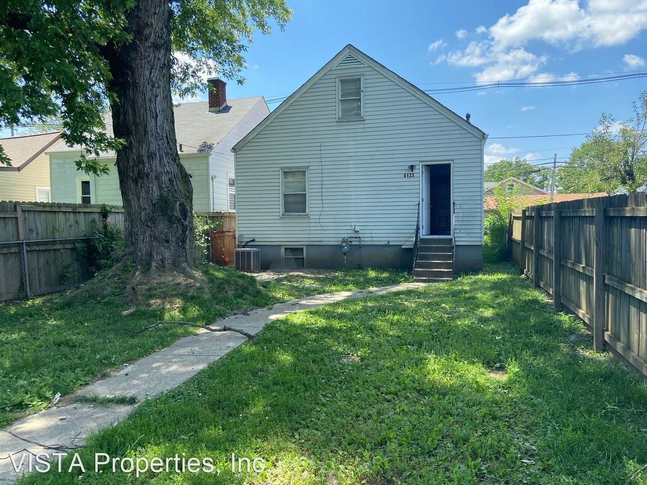 4133 S 5th St - Photo 2 of 10