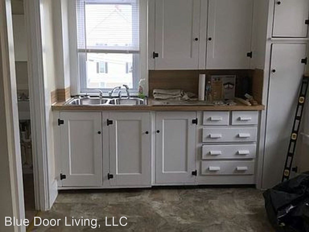 202-204 Douglas Street - Photo 3 of 6