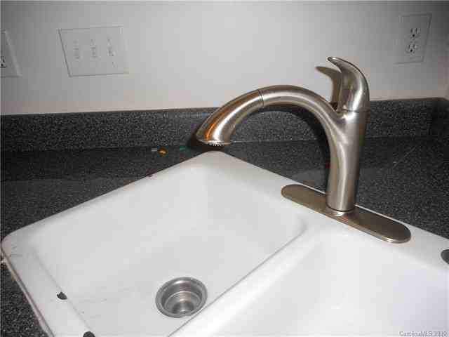 1957 University Heights Ln - Photo 3 of 24