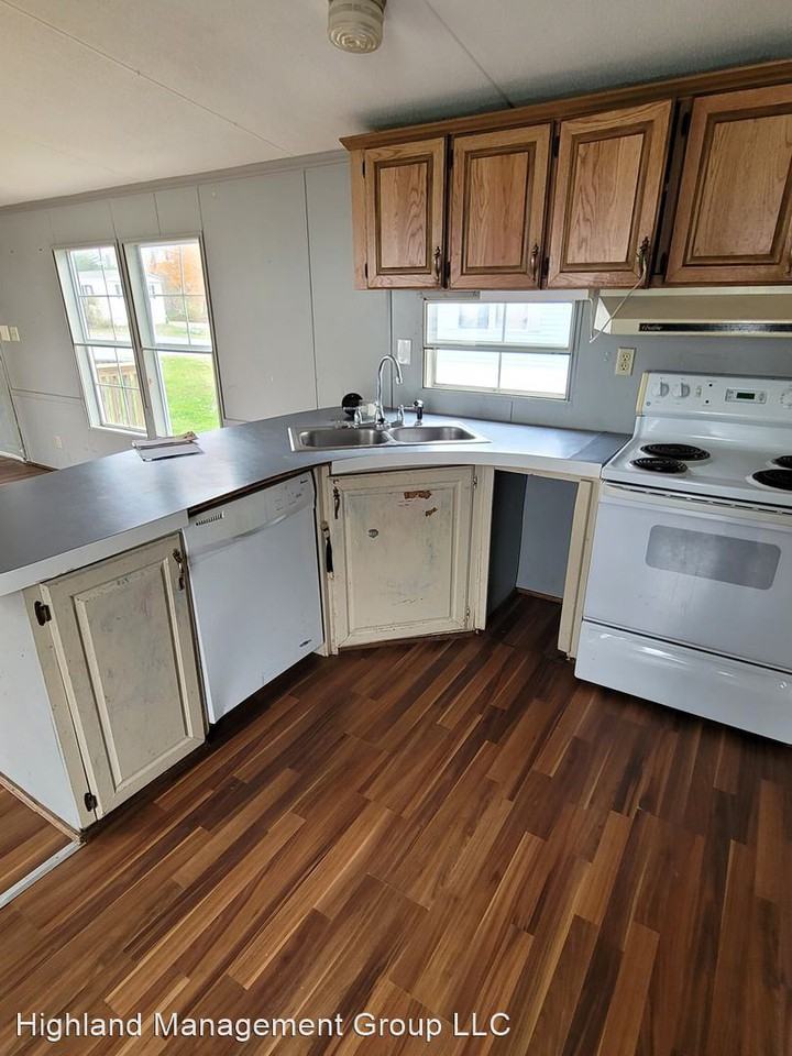 30 Oak Street - Photo 3 of 27