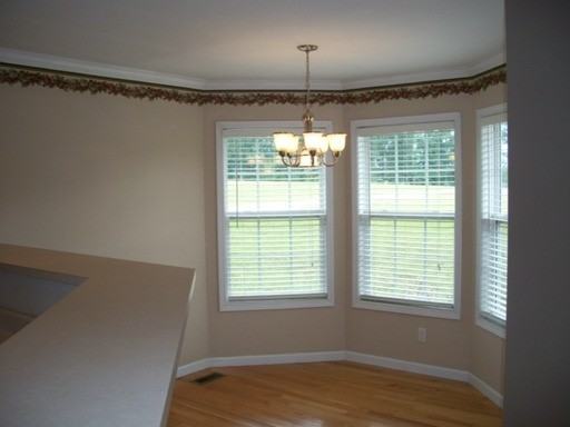 5543 Ashbrook Ln - Photo 3 of 6