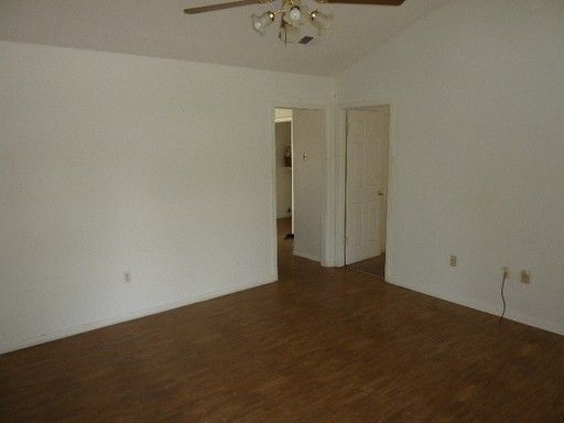 6230 Somerset Dr - Photo 3 of 6