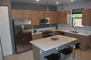Northwest 108th Avenue - Photo 2 of 29
