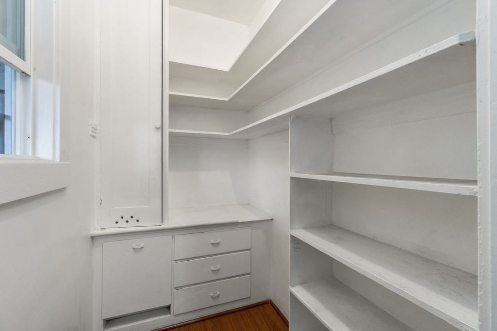 240 International Boulevard - Photo 3 of 14