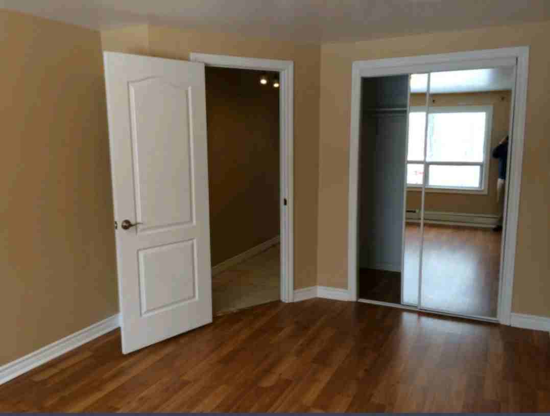 7 Riverview - Photo 2 of 5