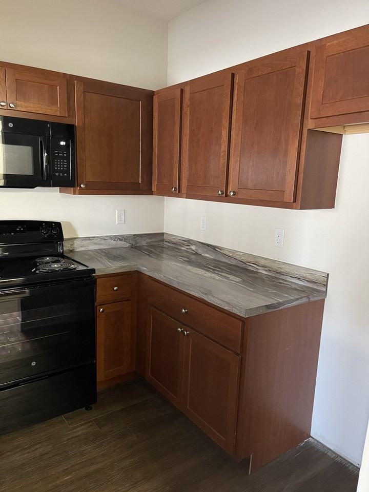 90 Court Yard Lane #5 - Photo 7 of 14