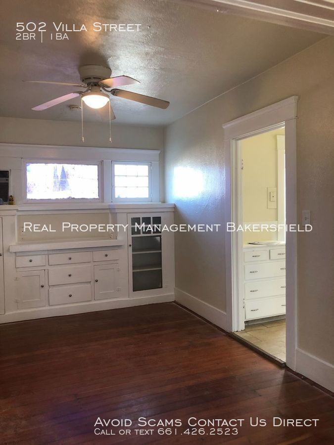 502 Villa St - Photo 3 of 6