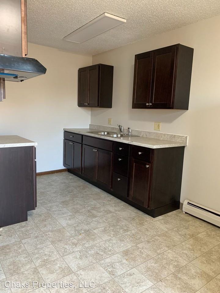 816 N Omaha Ave - Photo 2 of 18