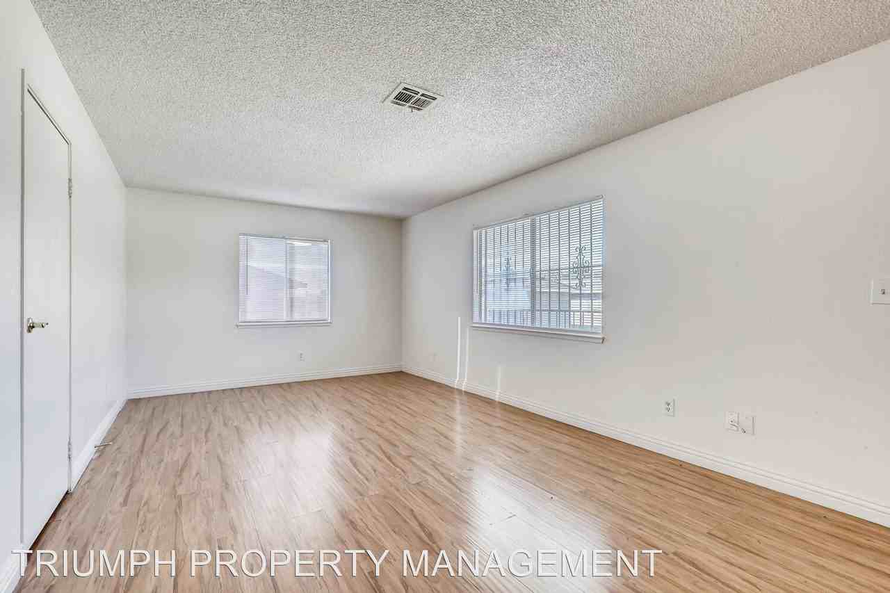 3431 E Cheyenne Ave #D