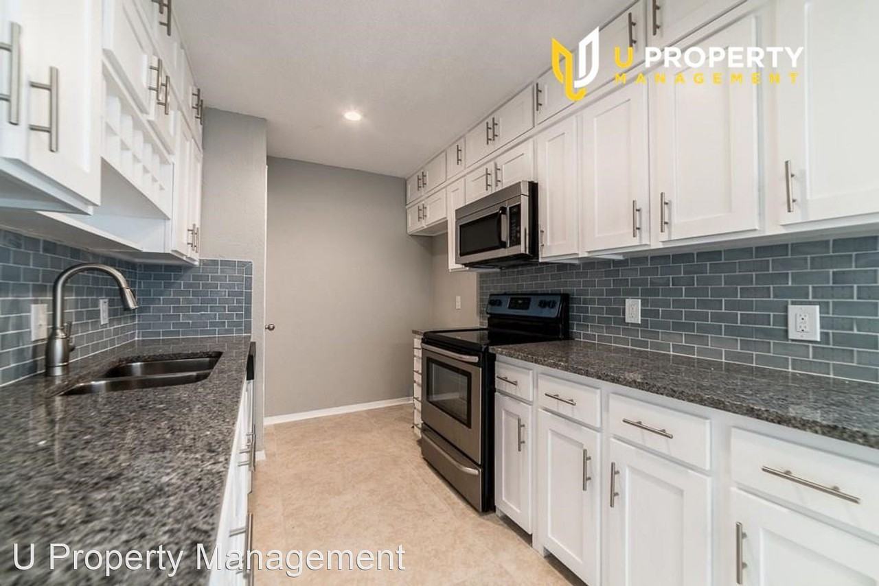 2915 Canis Cir - Photo 3 of 17