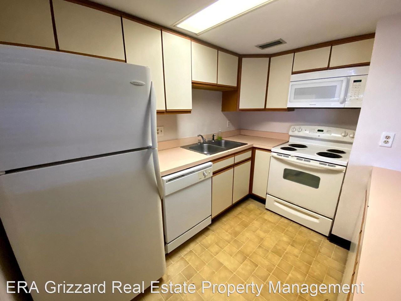 10 Lynnhurst Dr #110 - Photo 2 of 4