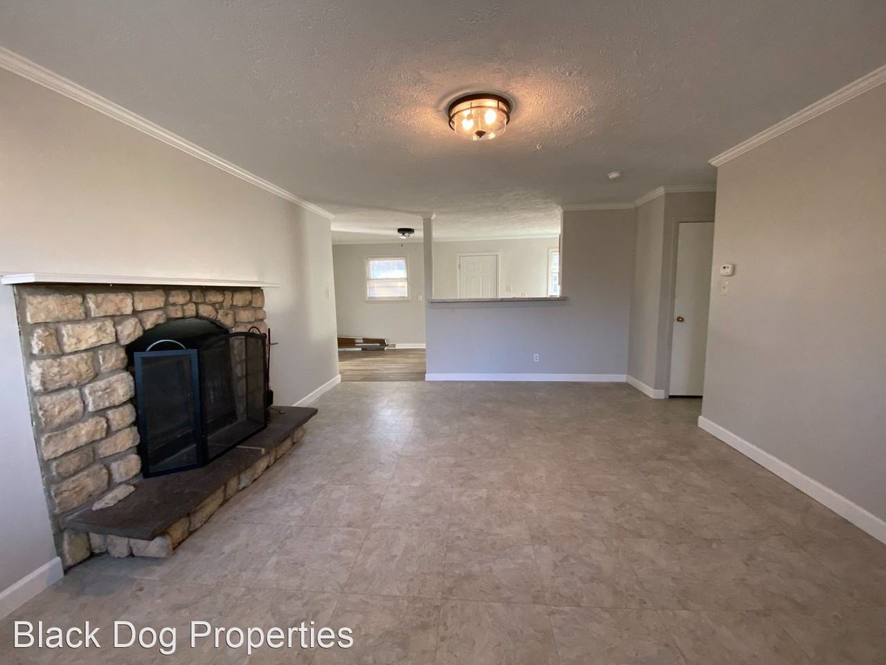 1721 Kenmar Dr - Photo 2 of 11