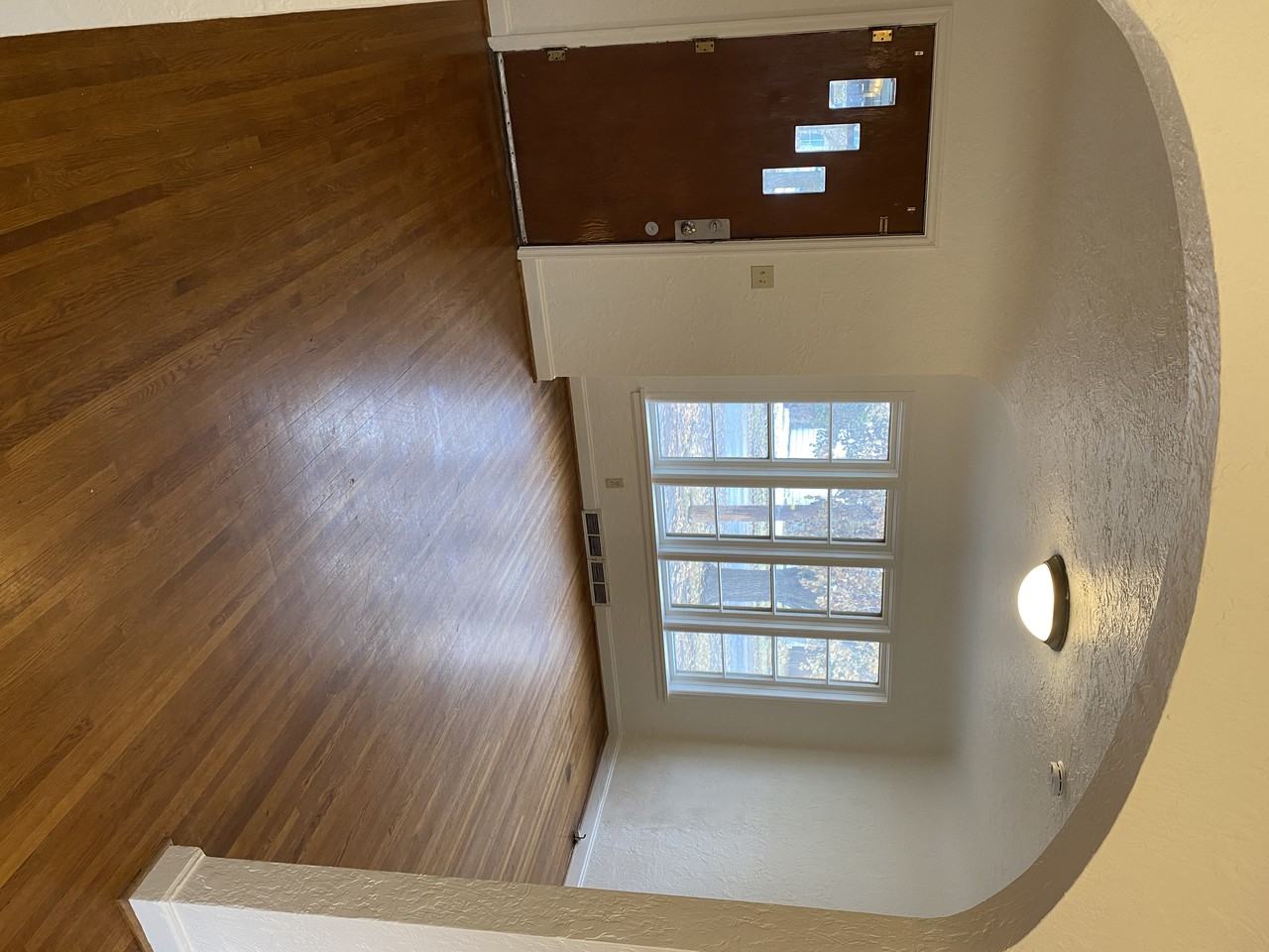 674 N Main St - Photo 2 of 24