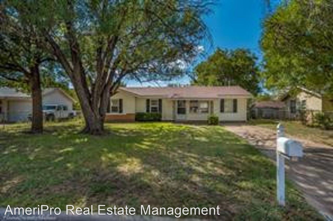 3234 Post Oak Rd - Photo 2 of 13