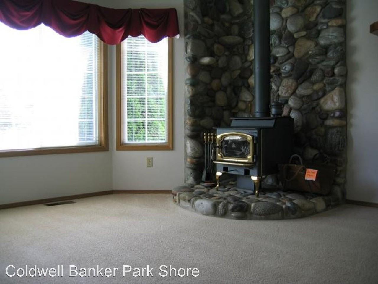 6358 Peppermill Pl Se - Photo 3 of 4