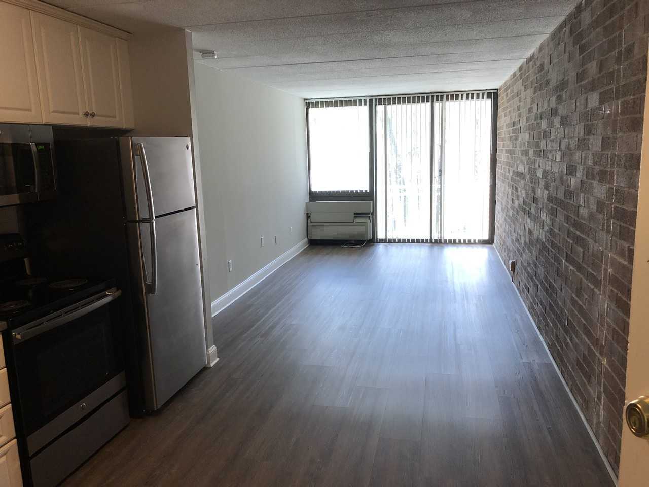 Worcester Rd. - Photo 2 of 16