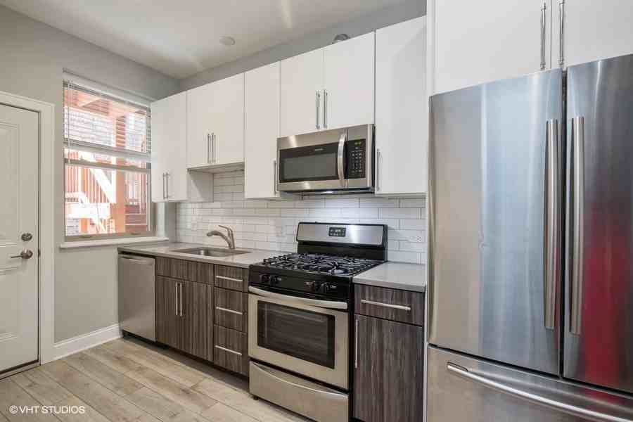 4901-09 S Champlain Ave / 635-41 E 49th St - Photo 2 of 6