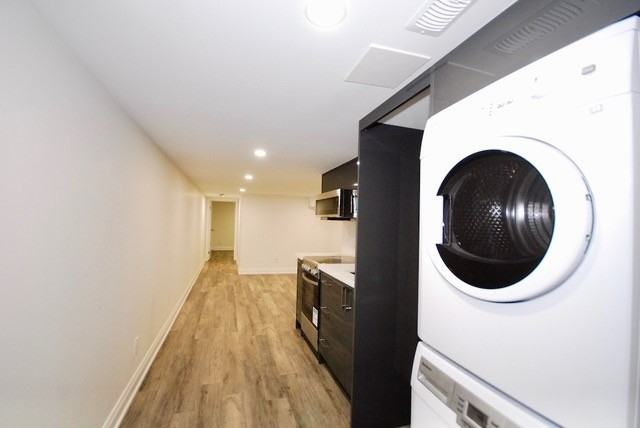 781 Dovercourt Road #Lower